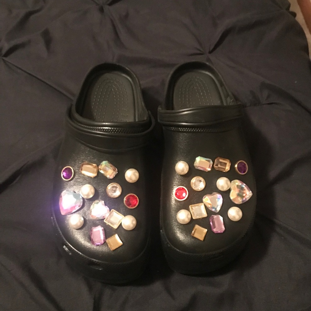 Blingy croc like platforms